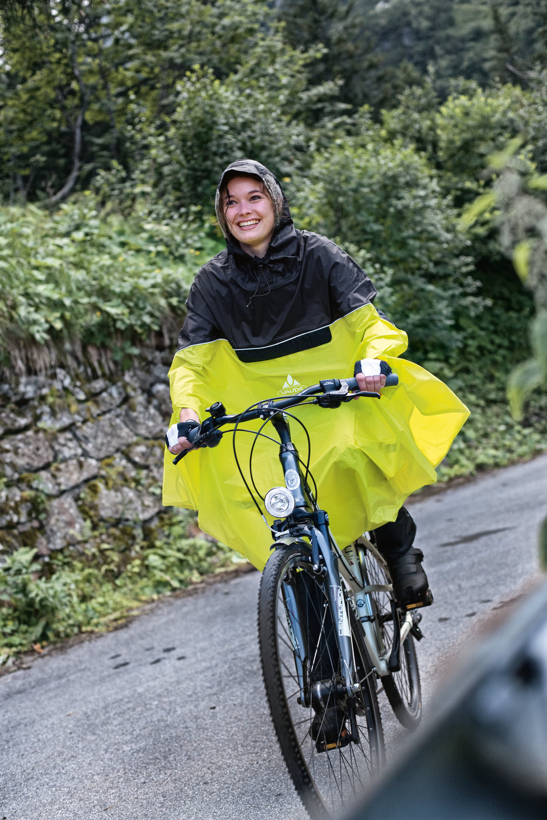 VAUDE Covero Poncho II jaune