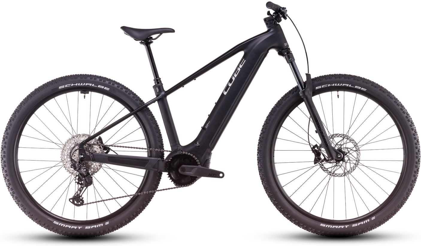 Cube Reaction Hybrid Race 800 noir et métal (2025)