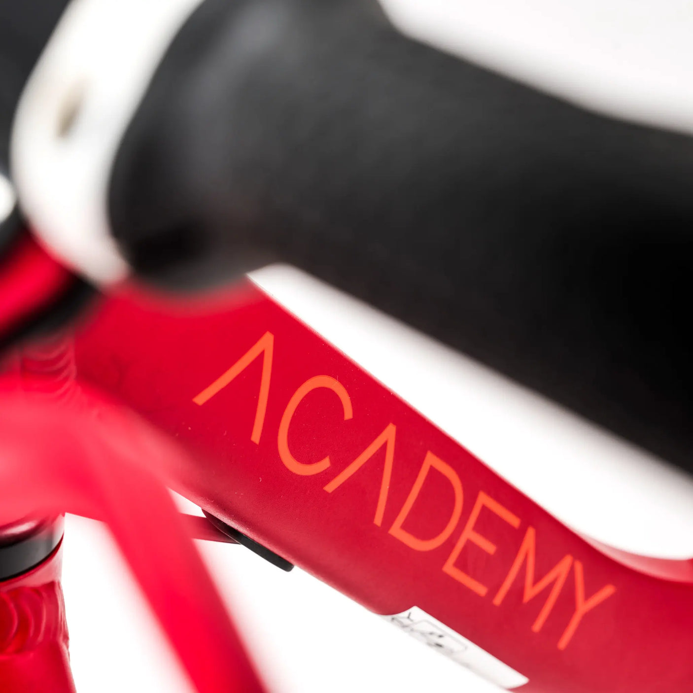 ACADEMY Grade 1 12" Rouge