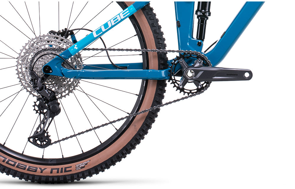 Cube Stereo 140 HPC Race 27.5 bleu profond et blanc