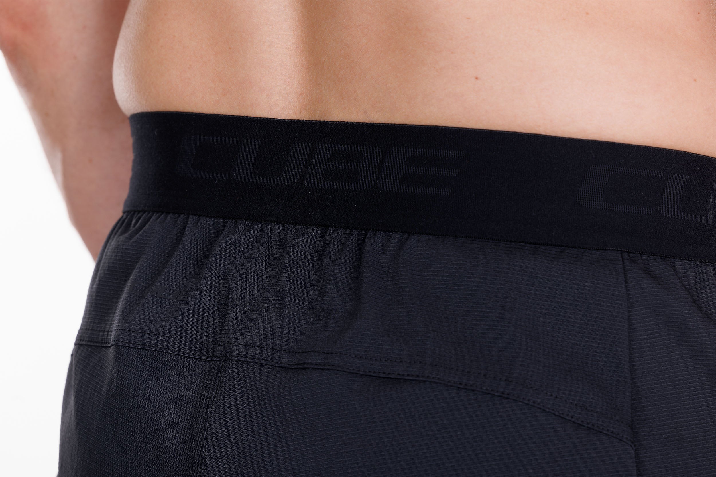 Pantalon CUBE BLACKLINE